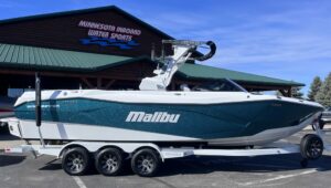 (U4699) 2024 Malibu Boats 26 LSV